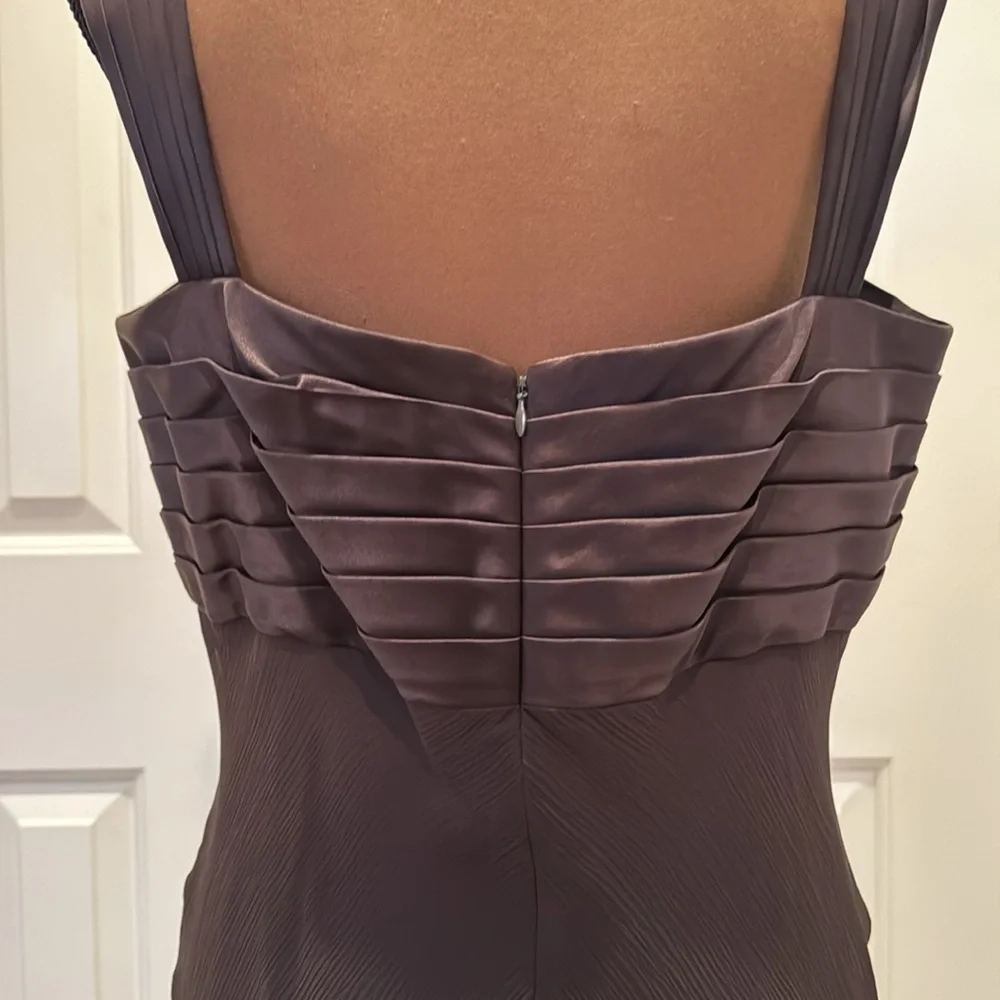 Talbots woman’s silk dress. Size 16 - Picture 7 of 12